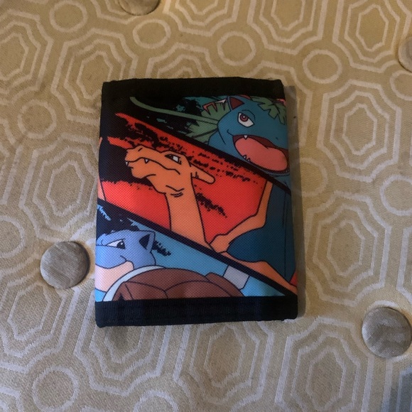 Pokémon Wallet. - Picture 3 of 4